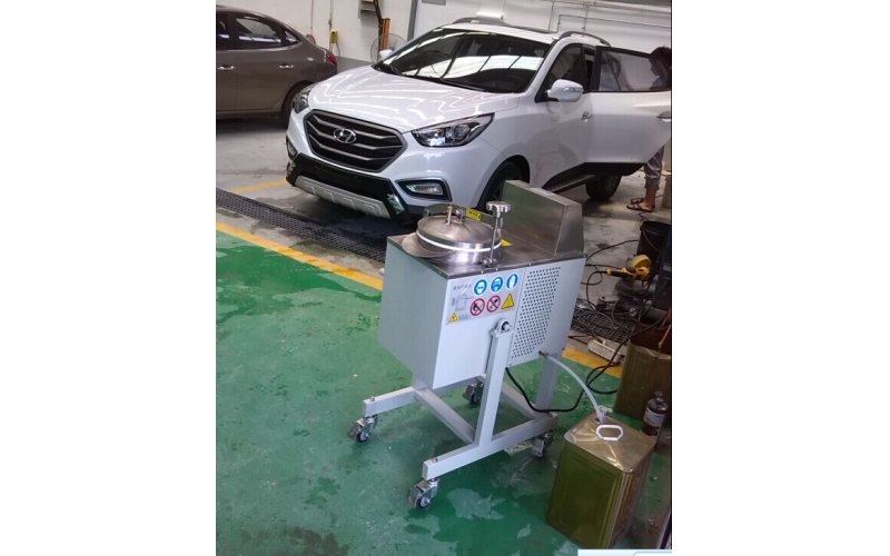 福安諾汽修鈑噴溶劑回收機在汽車修理廠氣動噴槍使用中的應用